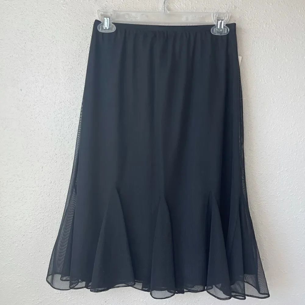 NWT J.R. Nites Women’s Skirt Size 8